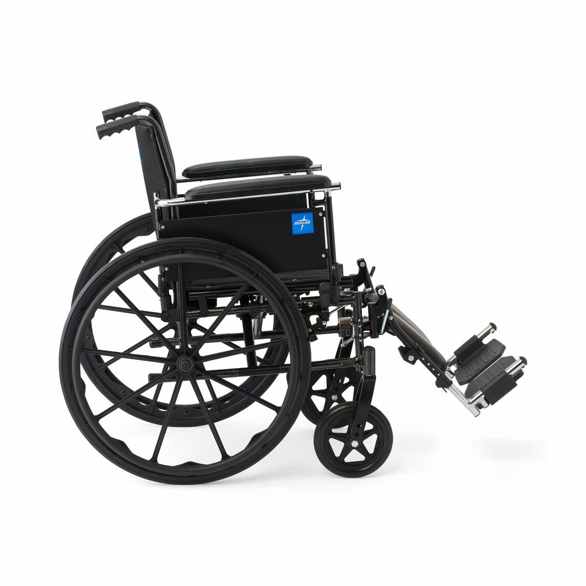 18" Wide Seat Foldable Wheelchair K465