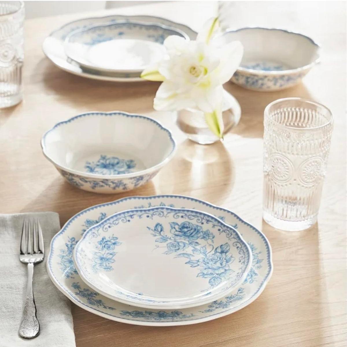 Blue 12-Piece Stoneware Dinnerware Set R554
