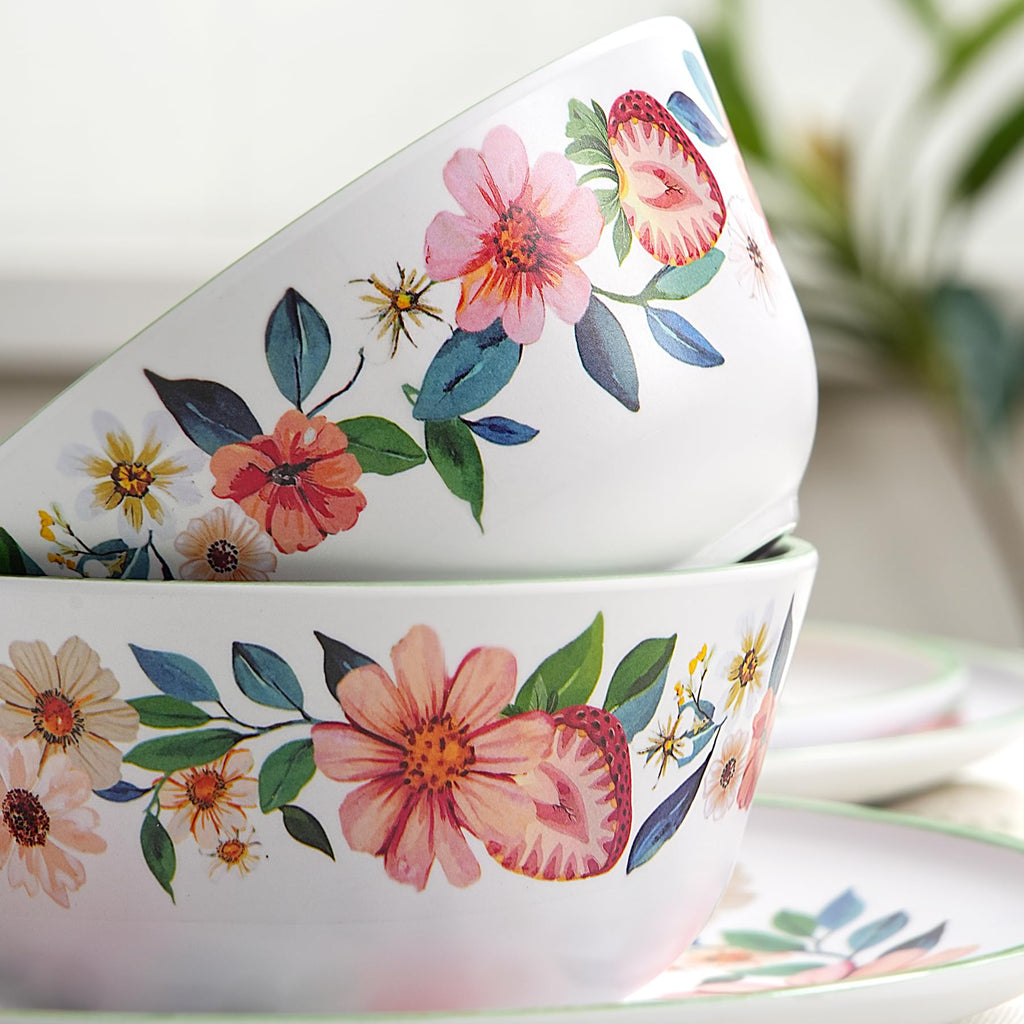 12-Piece Strawberry Melamine Dinnerware Set Q781104