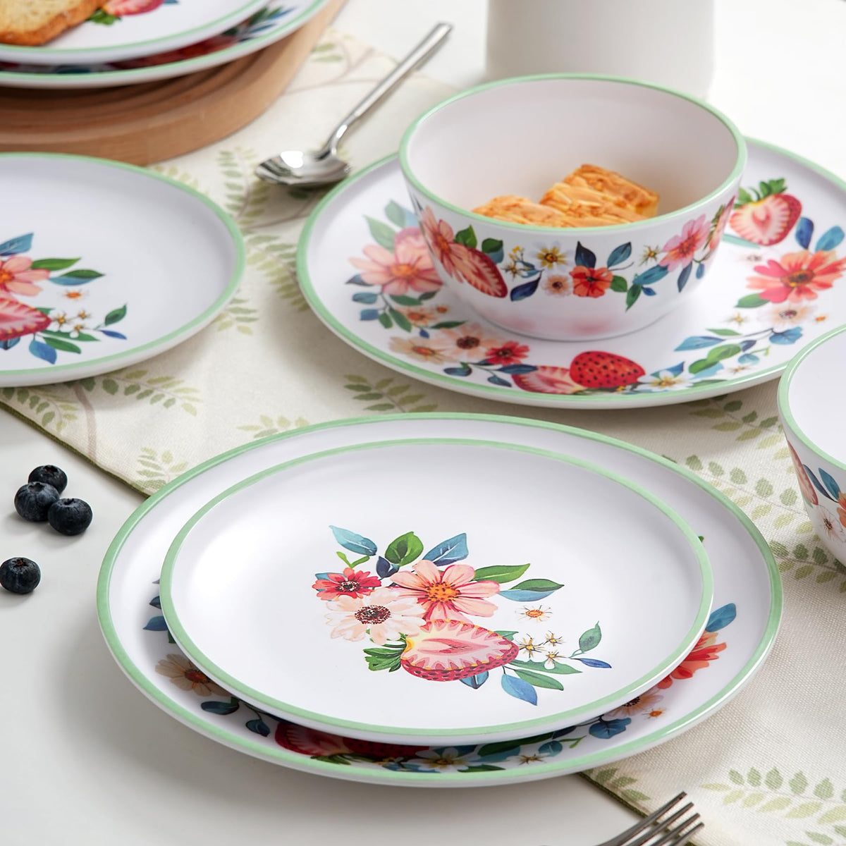 12-Piece Strawberry Melamine Dinnerware Set Q781104